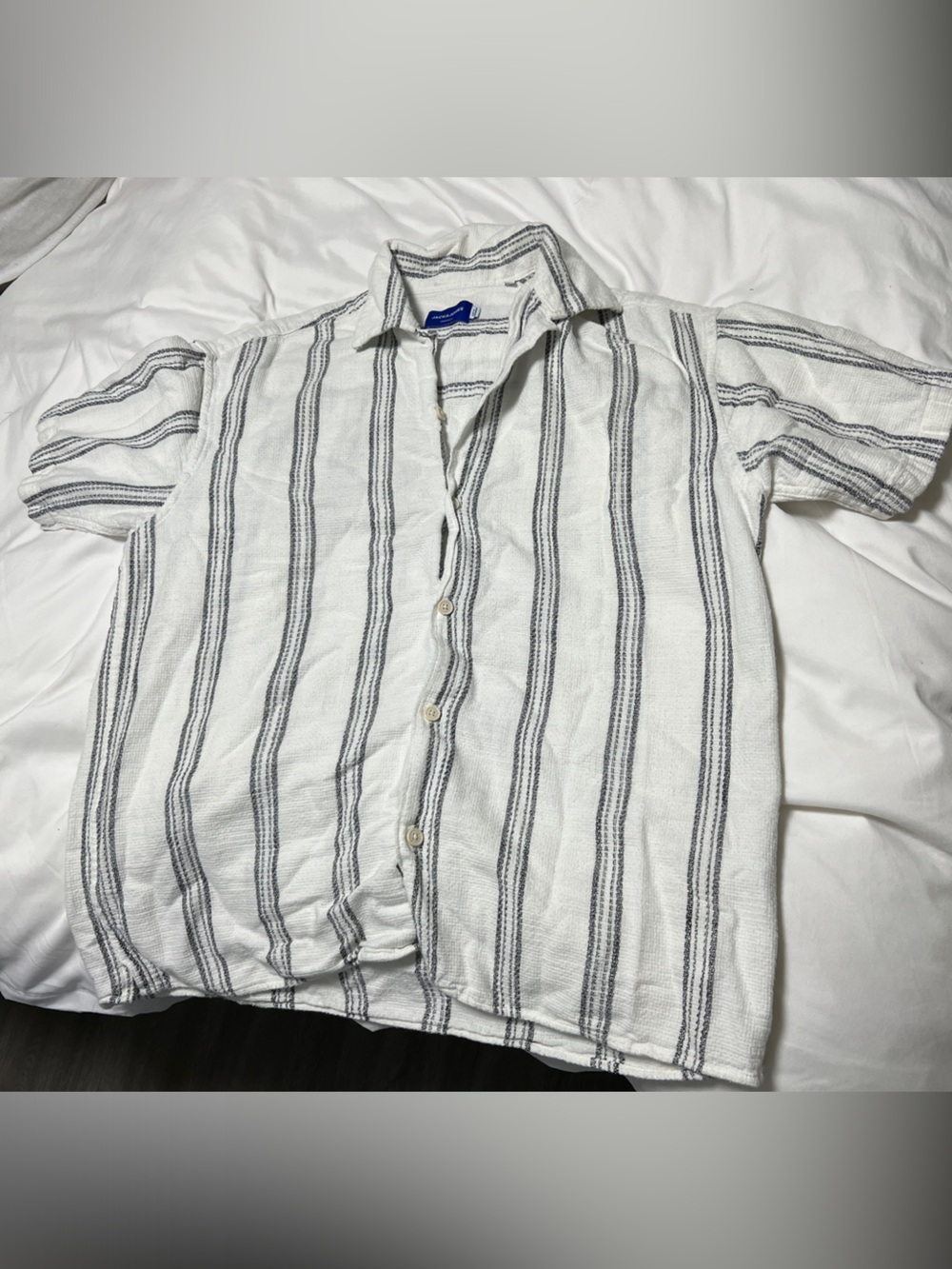 Jack and jones Striped Short-Sleeve Button-Up Shirt - White & Gray